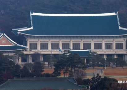 카타르 LNG 공급 중단설에…靑 "공식 결정된 바 없다"
