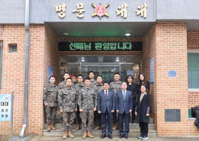 민기 국무총리비서실장, 연말 맞아 군부대 위문