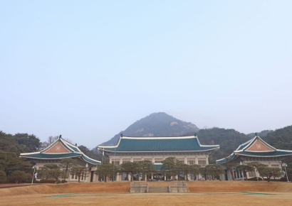 유엔, 대북 사업 일부 제재 면제 소식…靑 "대북 인도지원 일관되게 이뤄져야"