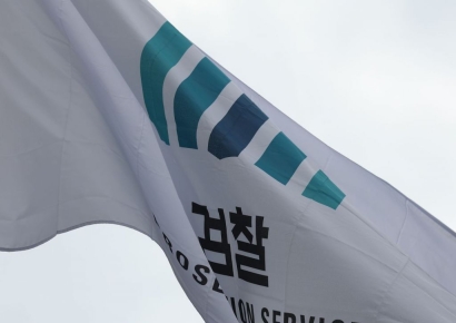 의붓딸과 여신도에 '나는 신' 세뇌 후 성범죄 …유사종교 교주의 최후