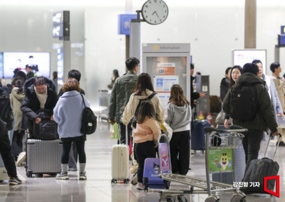 "200만원 더 내고 경유 대신 직항" 중동전쟁에 항공권 가격 3배 급등