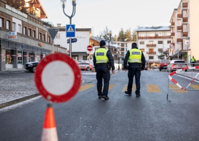 새해 첫날 스위스 유명 스키휴양지서 폭발 사고…최소 10명 숨져