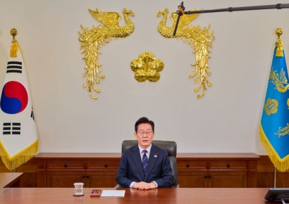 '청와대 시무식' 李대통령, 새해 국정 시동…신년 인사회엔 '국힘 불참'