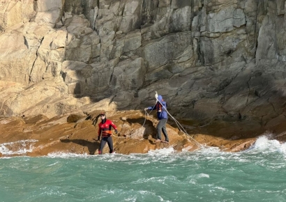 "낚싯대 아까워서"…무모한 선택이 부른 1시간의 악몽