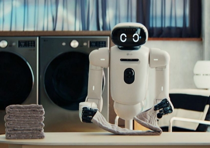 “클로이드, 아침 준비해줘”…LG전자, CES서 ‘집안일 맡기는 로봇’ 공개