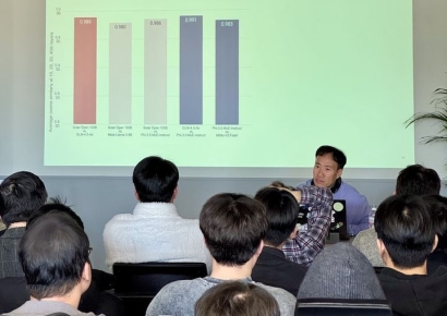 업스테이지 AI 표절 논란 일단락…과기부총리 "한국 AI 미래 밝아"