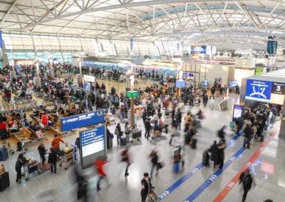 일본·중국 떠나더니…항공여객 1억2500만명 '역대 최대'