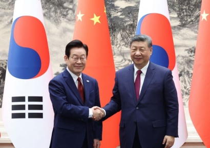 [폴폴뉴스]李대통령 지지율 61%…'20대 제외한 모든 세대에서 긍정평가' 