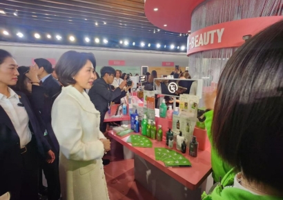 TS트릴리온, 상하이 'K-BEAUTY 발표회' 참가…"한한령 해제 기대감"