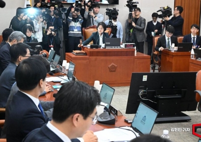 [포토] 국회 법사위, 통일교·2차 종합 특검법 논의