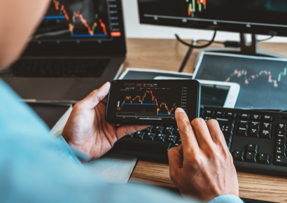 껍데기는 10만원 알맹이는 1000만원?…환산주가가 뭐길래