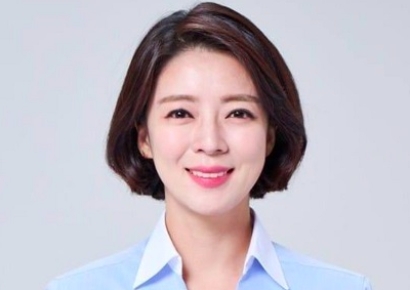 배현진 "본인 딸에게는 다음 생에도 못쓸 더러운 문자…'별' 달아 드린다"