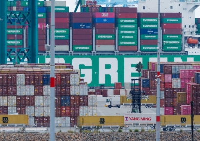 美 10월 무역적자 16년 만에 최저…트럼프 관세 효과