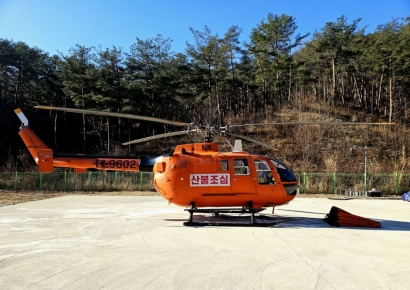 물 더 싣고, 더 멀리 난다… 울진군 산불 헬기 성능 대폭 강화