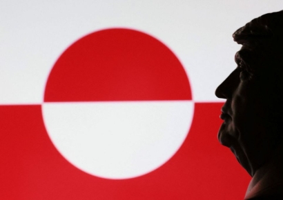 "1.5억씩 줄게" 돈으로 설득 나선 美…그린란드 "모욕적 발상"