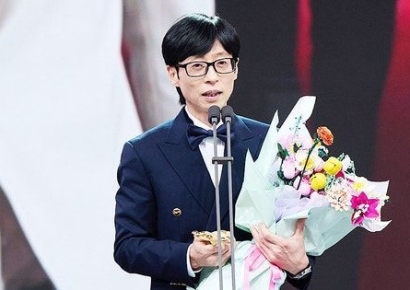 "생계 직결된 문제"…꽃다발 등장에 불편한 기색