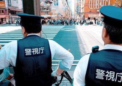 "얼굴은 AI로 바꿀게"…중학생과 성관계 영상 촬영·판매한 日 남성