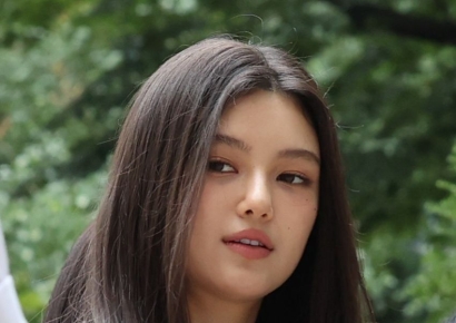 뉴진스 퇴출 다니엘, 12일 SNS 라이브 첫 행보