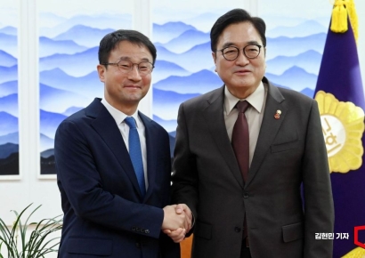 [포토] 우원식 국회의장 예방하는 한병도 신임 원내대표
