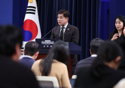 靑 "이 대통령, 16일 여야 지도부 오찬 간담회…국힘 참석해주길"