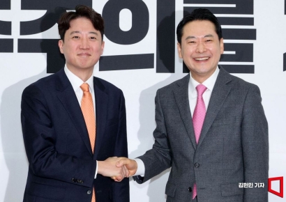 [포토] 장동혁-이준석, '통일교·공천헌금 특검 연대' 회동