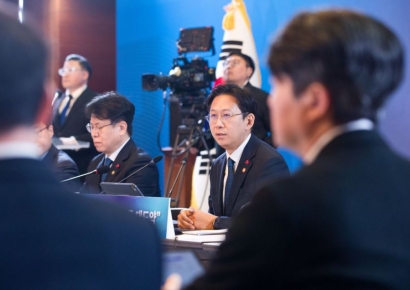 우체국 역할 키운다…빈집 조사부터 은행 업무까지