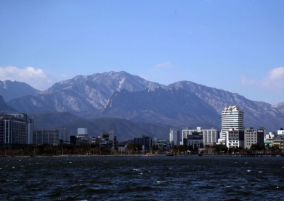 [내일날씨]아침기온 10도 넘게 '하강'…출근길 빙판 조심