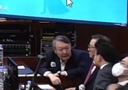 조국혁신당 "대통령이 헌법 파괴의 수괴, 전두환보다 악질…尹 사형 구형, 역사의 순리"