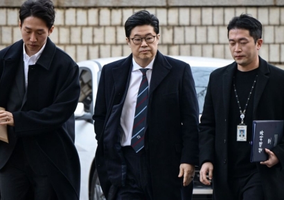 [속보]'홈플러스 사태' MBK 김병주 등 경영진 구속영장 모두 기각