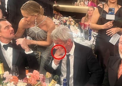 "저거 담배 아냐?" 골드글로브 시상식 좌석서 대놓고 흡연한 숀펜 