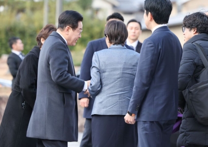 방일 이틀째 李대통령, 호류지 방문…다카이치와 친교행사 