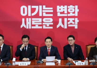 [포토] 장동혁 “한동훈 제명, 재심 기간엔 최고위 의결 보류”