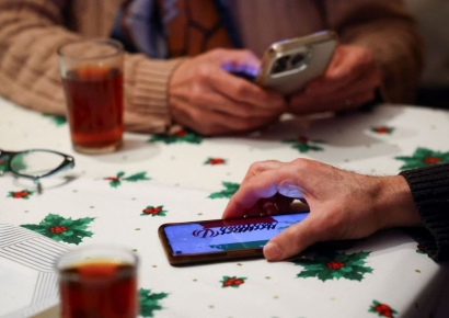 이란 국민 생명줄된 '비트챗' 인터넷 끊겨도 가능한 이유