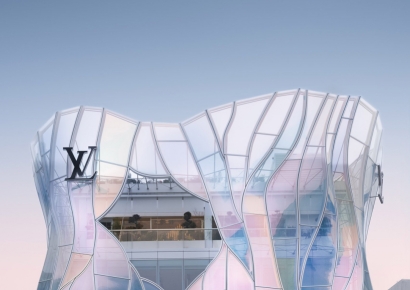 주식 오르자 中 명품 소비 꿈틀…전략 바꾸는 명품업계