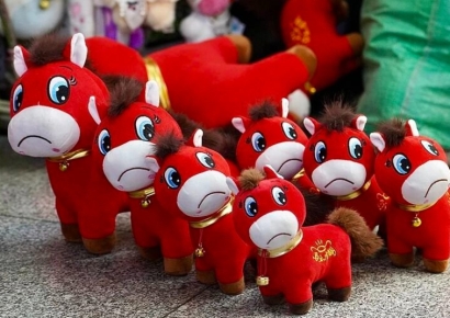 실수가 만든 대박…하루 매출 400개서 '수만 개' 뛴 '우는 말' 中서 인기