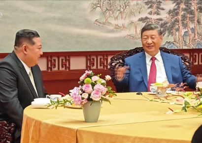 냉랭한 북중관계 때문?…北 시진핑 이름 빠진 연하장 보도