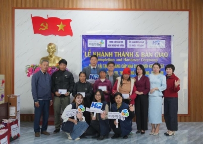 "비 새던 집이 달라졌어요"…한미글로벌·따뜻한동행, 베트남 장애인 가정 주거개선