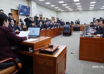 [포토] '이혜훈 청문회' 후보없이 공방만…여야, 청문회 개최 놓고 대치