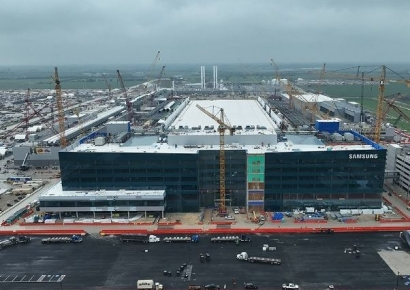 "관세냐 현지 생산이냐" 美 압박에…전문가들 "기존 투자 카드로 실리 챙겨야"