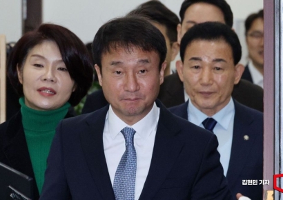 [포토] 한병도, 국힘 당원 100만 돌파에 "통일교·신천지 유착 의구심"