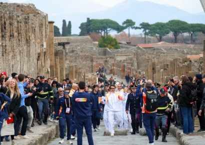 "화산에 멈춘 일상, 벽에 새겼다" 폼페이서 고대 낙서 79건 새 발견