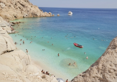 '6개월 시한부' 치료 포기하고 귀향…40년 생존한 '기적의 섬'