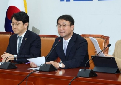 [포토] 한병도 "2차 종합특검 신속히 출범…국정농단 실체 규명"