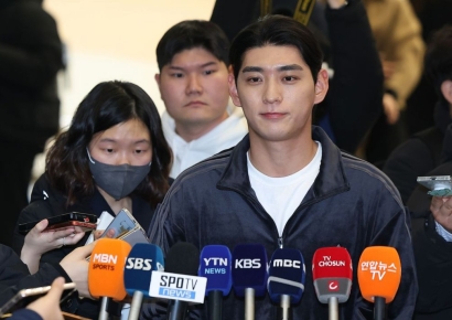 MLB 이정후 美 입국 과정서 억류 해프닝…1시간 만에 풀려나