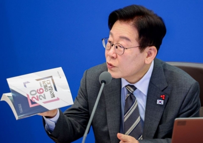 [폴폴뉴스]李대통령 지지율 60% 다시 넘어…한동훈 제명 찬반 의견 '팽팽'