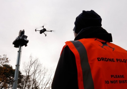 美·러 동시압박에…자동차 회사도 드론 만드는 프랑스