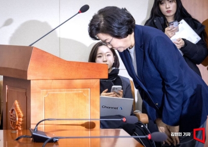 [포토] 이혜훈 "내란 동조·성숙치 못한 언행 사과…뼈저리게 반성"