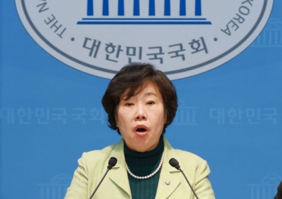 '5선' 조배숙, 국회부의장 출마…"호남의 딸, 통합 마중물 될 것"