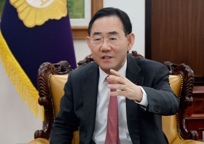 국민의힘 주호영, 동대구역 박정희광장서 대구시장 출마선언…"대구 난제 해결 적임자"  