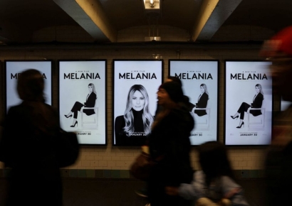 '은둔의 영부인'은 옛말…멜라니아, 영화 주인공 되자 '셀프 홍보'